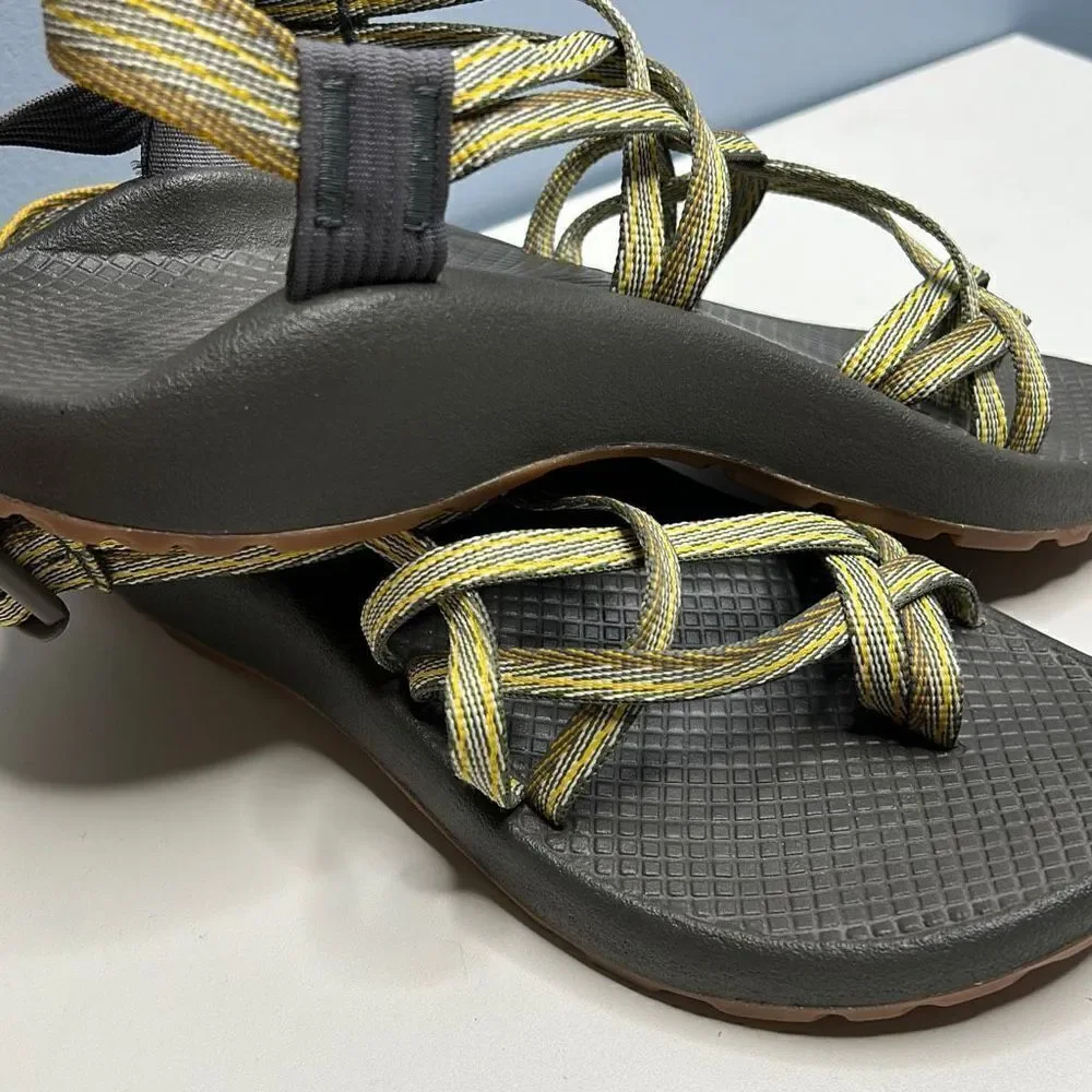 Chaco Woman’s ZX/2 Classic Sandal Pully Gold size 8 New